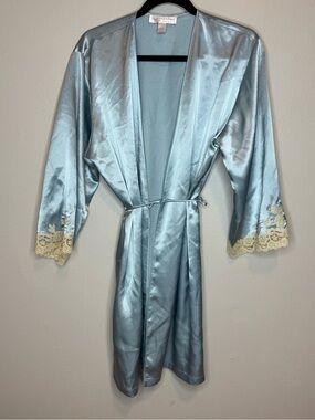 Oscar De La Renta Silky Blue Robe Intimates Floral Lace Small/Medium